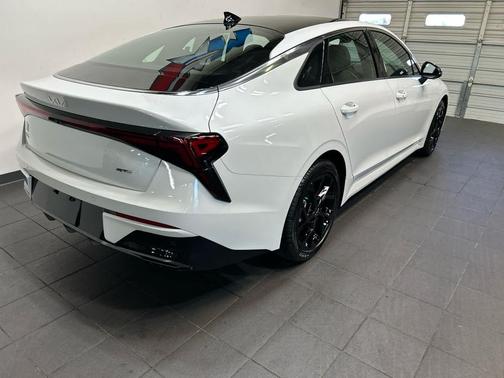 Snow White Pearl 2026 Kia K5 GT-Line FWD