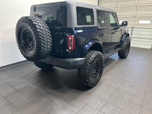ANTIMATTER BLUE METALLIC 2021 Ford Bronco Outer Banks