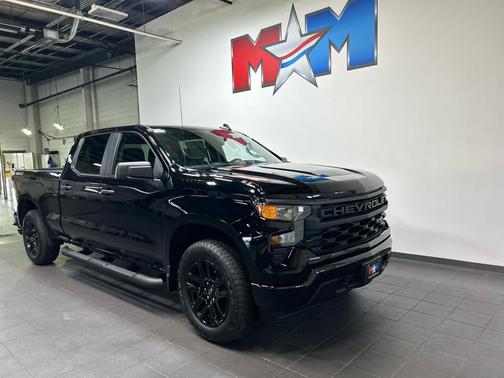 Black 2026 Chevrolet Silverado 1500 Custom