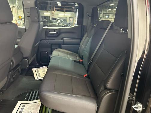 Black 2026 Chevrolet Silverado 1500 Custom