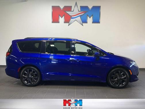 2019 Chrysler Pacifica Touring L