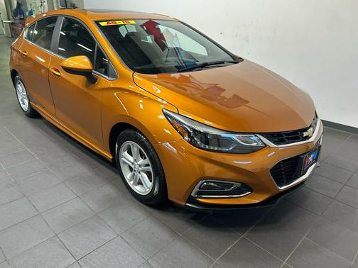 Orange Burst Metallic 2017 Chevrolet Cruze LT