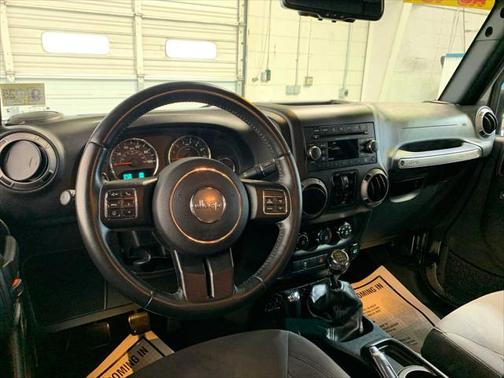 Granite Crystal Metallic Clearcoat 2016 Jeep Wrangler Unlimited Sport