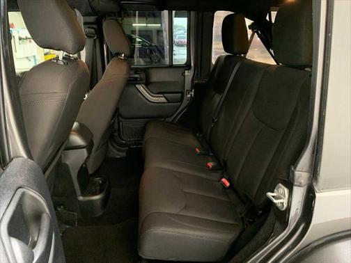 Granite Crystal Metallic Clearcoat 2016 Jeep Wrangler Unlimited Sport