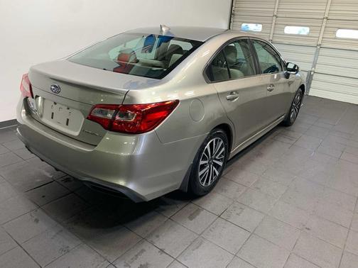 2018 Subaru Legacy Premium