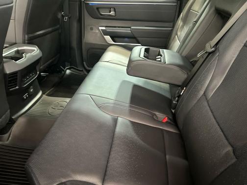 Midnight Black Metallic 2024 Toyota Tundra Platinum