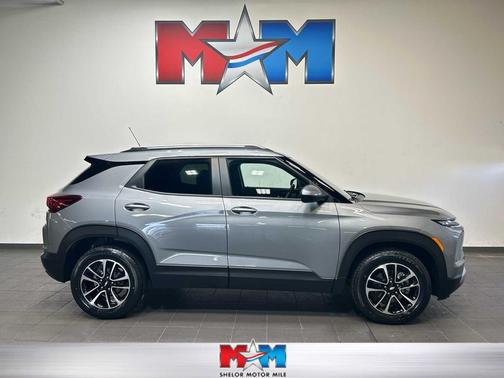 Sterling Gray Metallic 2025 Chevrolet Trailblazer LT