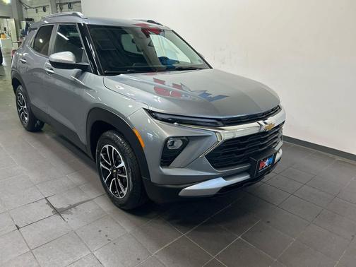 Sterling Gray Metallic 2025 Chevrolet Trailblazer LT