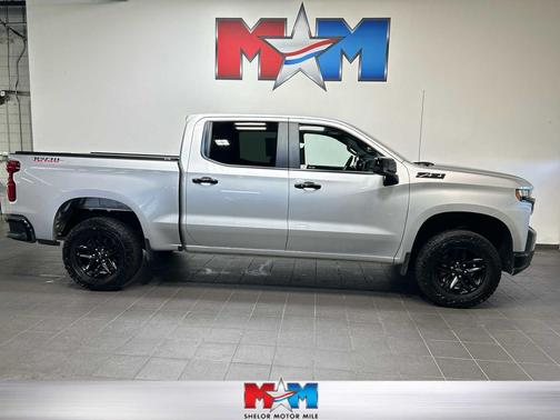 Silver Ice Metallic 2021 Chevrolet Silverado 1500 LT Trail Boss