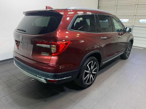 2021 Honda Pilot Touring 8-Passenger