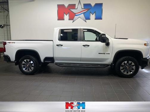 2021 Chevrolet Silverado 2500 Custom