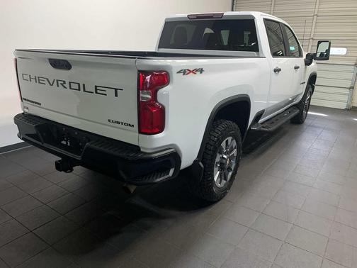 2021 Chevrolet Silverado 2500 Custom
