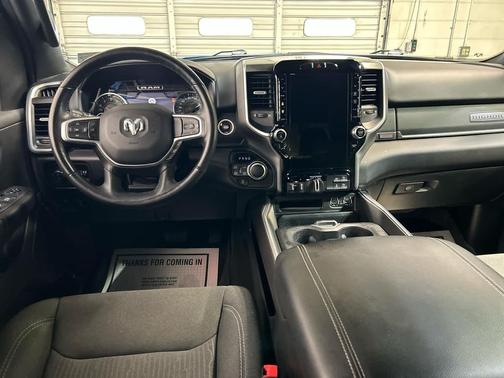 Hydro Blue Pearlcoat 2022 RAM 1500 Big Horn/Lone Star