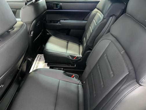 Phantom Black 2026 Hyundai SANTA FE HEV Calligraphy