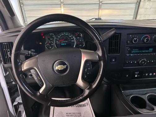 Summit White 2018 Chevrolet Express 2500 Work Van