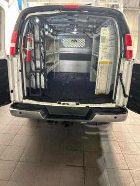Summit White 2018 Chevrolet Express 2500 Work Van