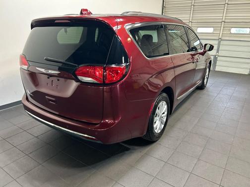 Velvet Red Pearlcoat 2017 Chrysler Pacifica Touring-L