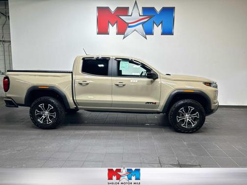 Desert Sand Metallic 2023 GMC Canyon AT4