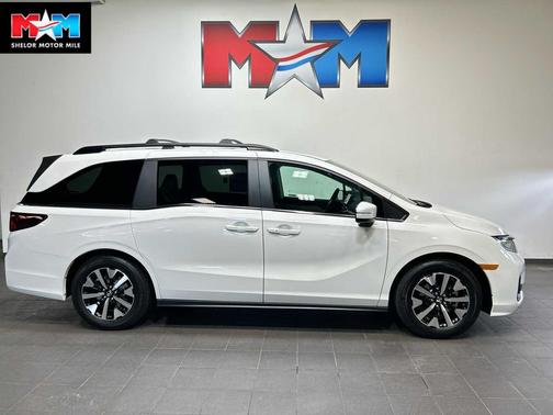 Platinum White Pearl 2026 Honda Odyssey EX-L