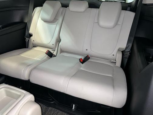 Platinum White Pearl 2026 Honda Odyssey EX-L