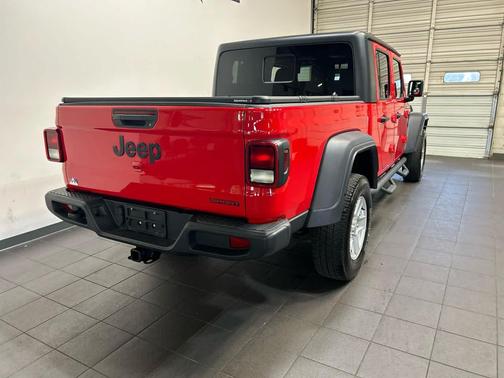 Firecracker Red Clearcoat 2020 Jeep Gladiator Sport S