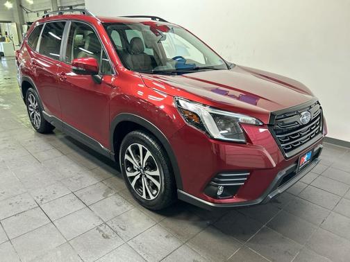 Crimson Red Pearl 2024 Subaru Forester Limited