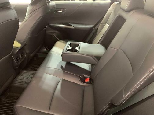 2022 Toyota Venza XLE