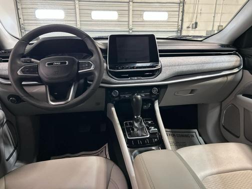 Laser Blue Pearlcoat 2022 Jeep Compass Latitude