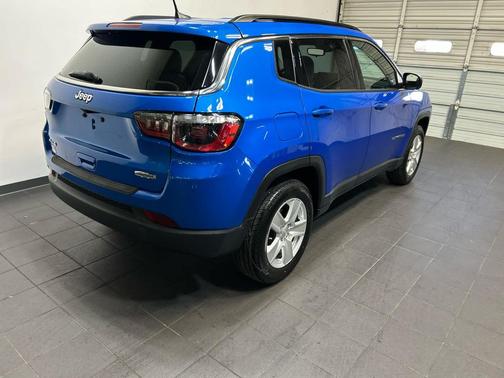 Laser Blue Pearlcoat 2022 Jeep Compass Latitude