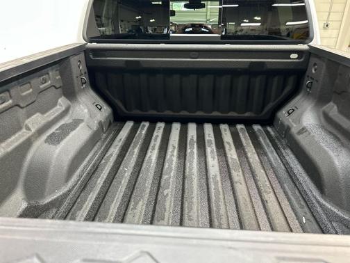 Summit White 2024 Chevrolet Colorado Trail Boss