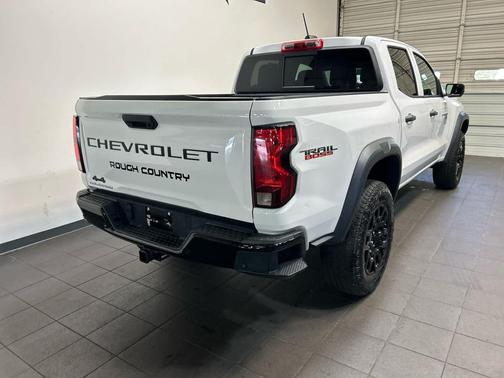 Summit White 2024 Chevrolet Colorado Trail Boss