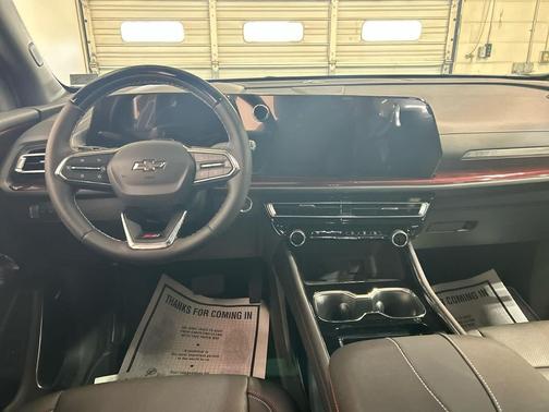 Sterling Gray Metallic 2026 Chevrolet Traverse AWD Z71