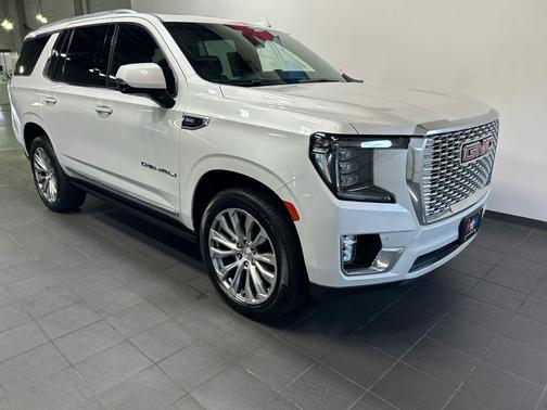 White Frost Tricoat 2022 GMC Yukon Denali