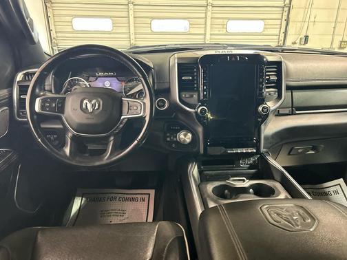 Diamond Black Crystal Pearlcoat 2023 RAM 1500 Laramie