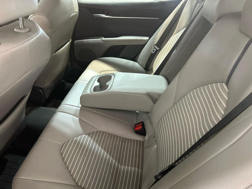 Predawn Gray Mica 2021 Toyota Camry SE