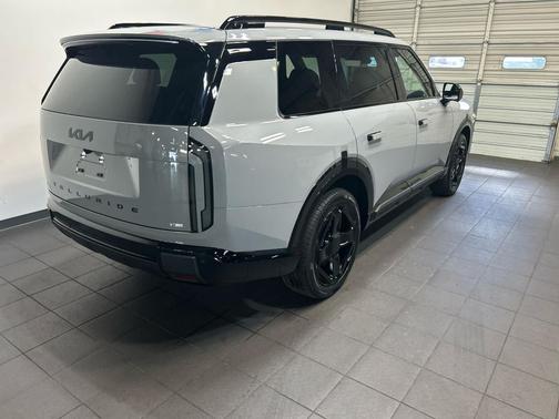 Wolf Gray 2027 Kia Telluride Hybrid X-Line SX