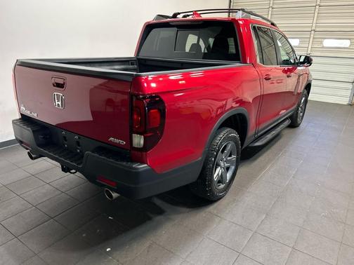 Radiant Red Metallic II 2022 Honda Ridgeline RTL