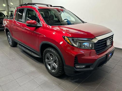 Radiant Red Metallic II 2022 Honda Ridgeline RTL