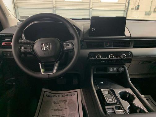2025 Honda Pilot Touring 8-Passenger