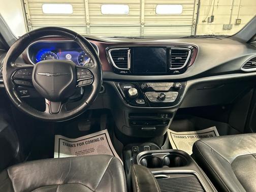 Luxury White Pearlcoat 2019 Chrysler Pacifica Touring-L Plus