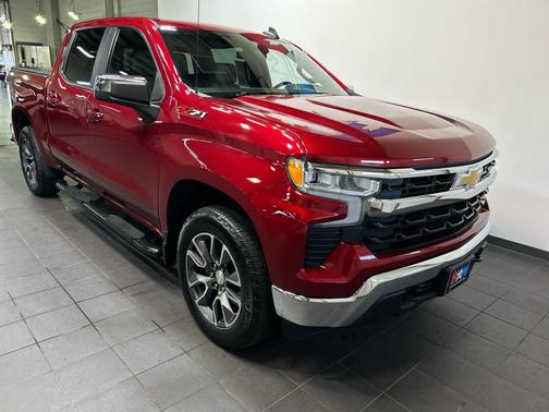 Cherry Red Tintcoat 2022 Chevrolet Silverado 1500 LT