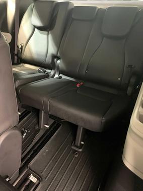 2024 Kia Carnival SX