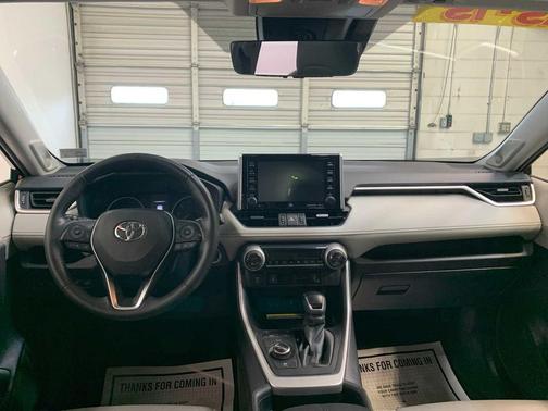 2021 Toyota RAV4 Hybrid XLE Premium