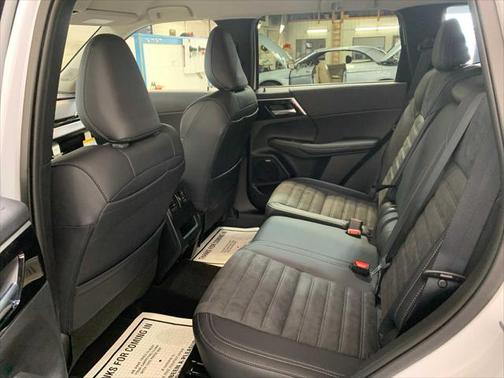 2025 Mitsubishi Outlander SE 2.5 S-AWC
