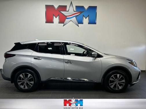 Brilliant Silver Metallic 2019 Nissan Murano S