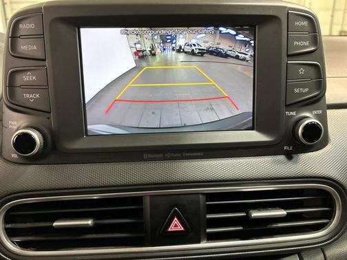 2021 Hyundai KONA SEL