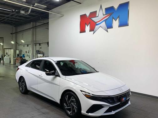 2025 Hyundai ELANTRA Sport