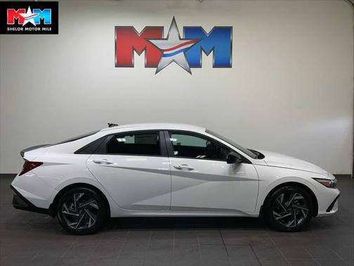 2025 Hyundai ELANTRA Sport