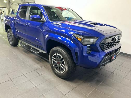2025 Toyota Tacoma Hybrid TRD Sport
