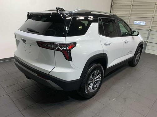 Summit White 2026 Chevrolet Equinox 1LT